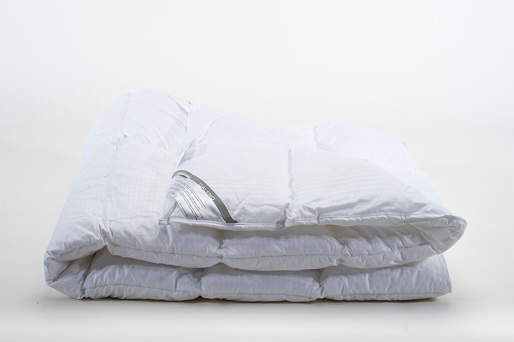 Lakebos synthetisch dekbed